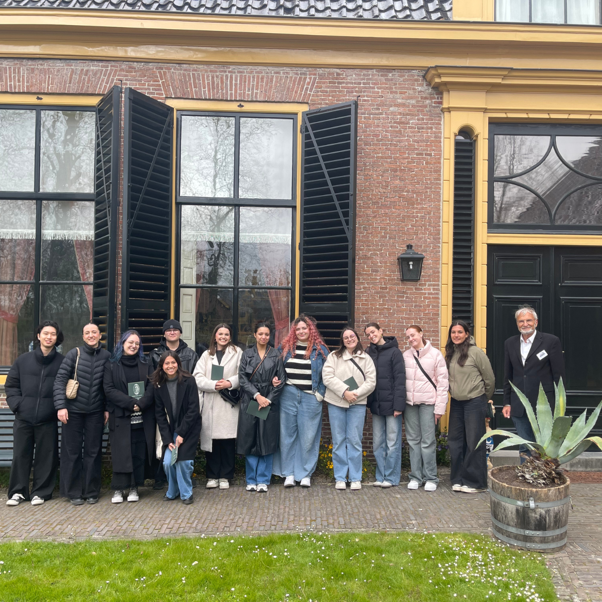 Have you ever wondered what Bridges by Mentors looks like in the Netherlands?