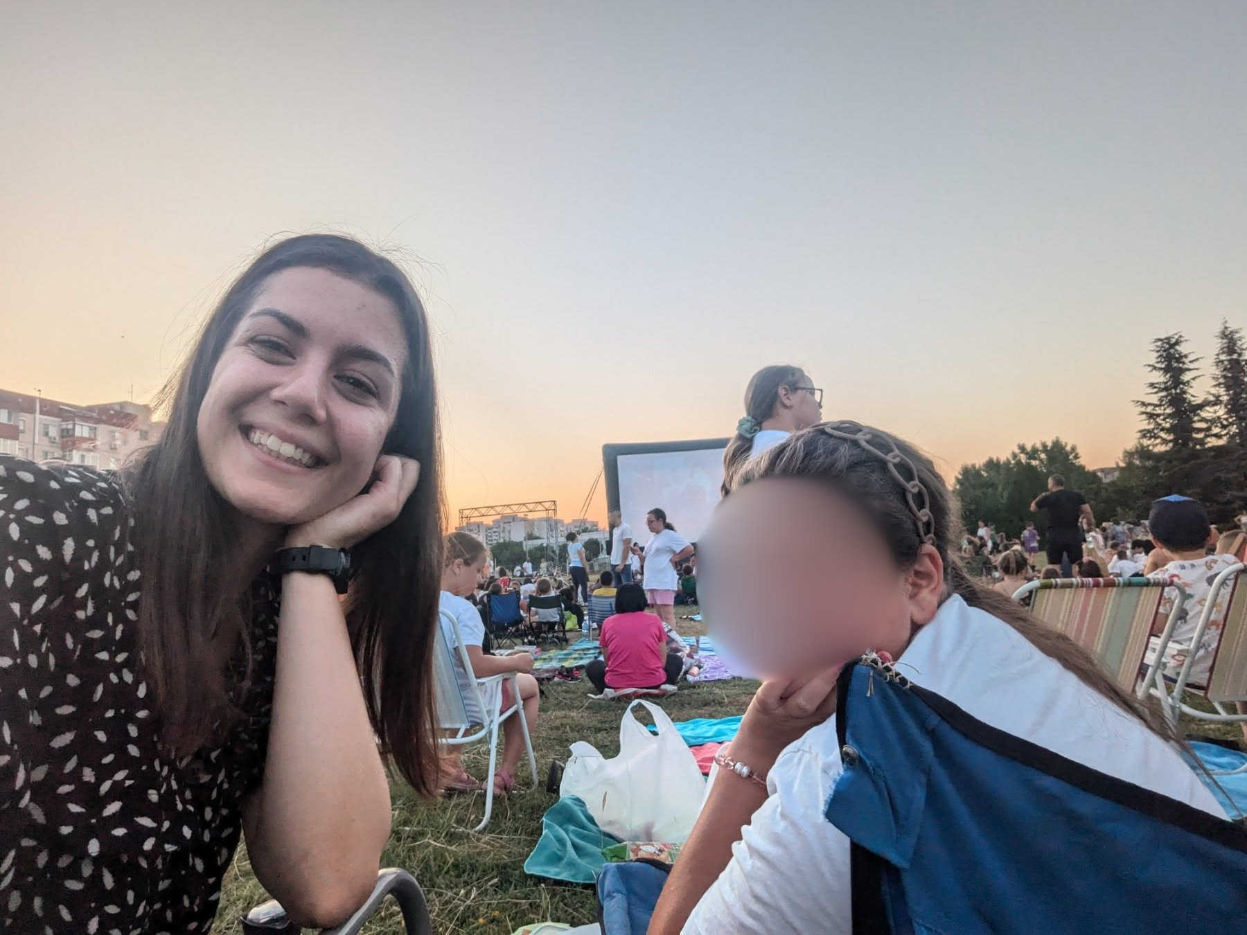 Meet Nadezhda and Sisi: A connection with age-defying chemistry!